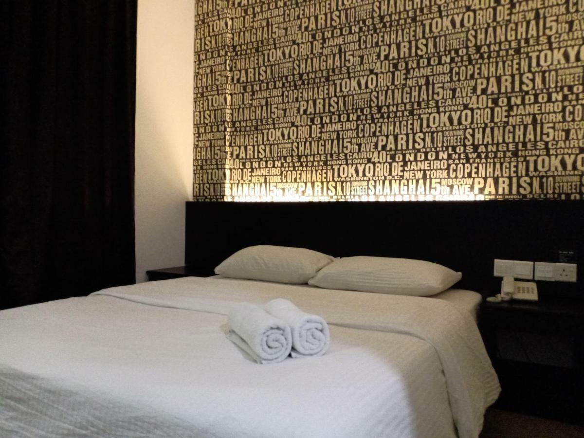 52 The Grace Hotel Muar Zewnętrze zdjęcie